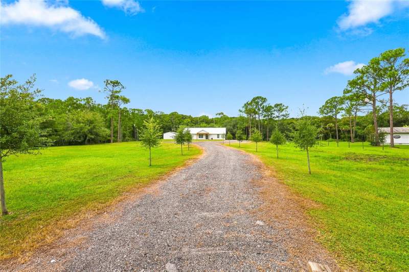 3 bedroom Single Family Residence at 1315 NE 342nd Trail, Lake Montaza Estates Sec Four, Okeechobee — photo 2