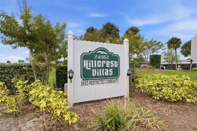 1 bedroom Villa at 24862 US Highway 19 N #1705, Hill Crest Villas, Clearwater — photo 3