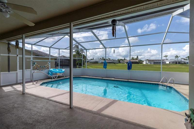 4 bedroom Single Family Residence at 8303 Coral Creek Loop, The Estates, Hudson — photo 5
