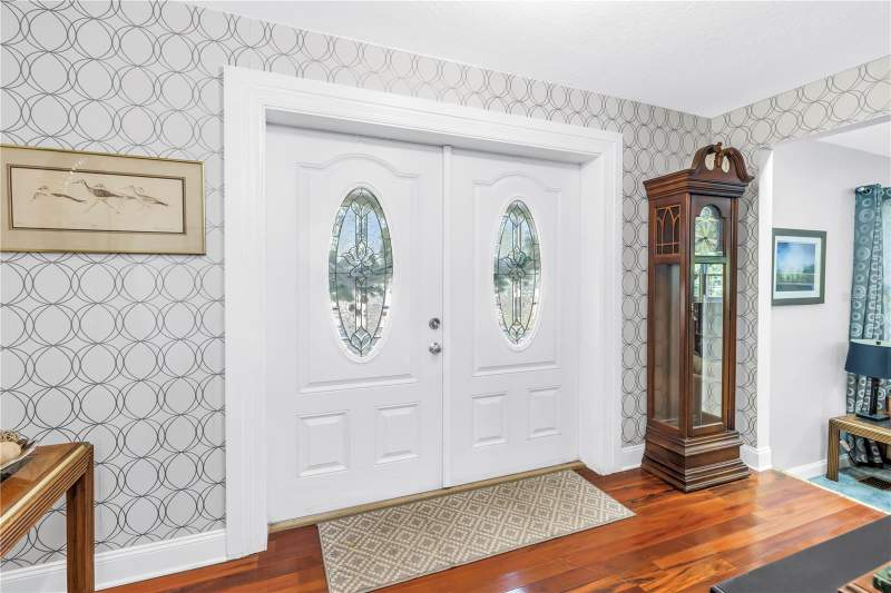 4 bedroom Single Family Residence at 6505 Cedar Street, Florida Riviera 2, St Petersburg — photo 4