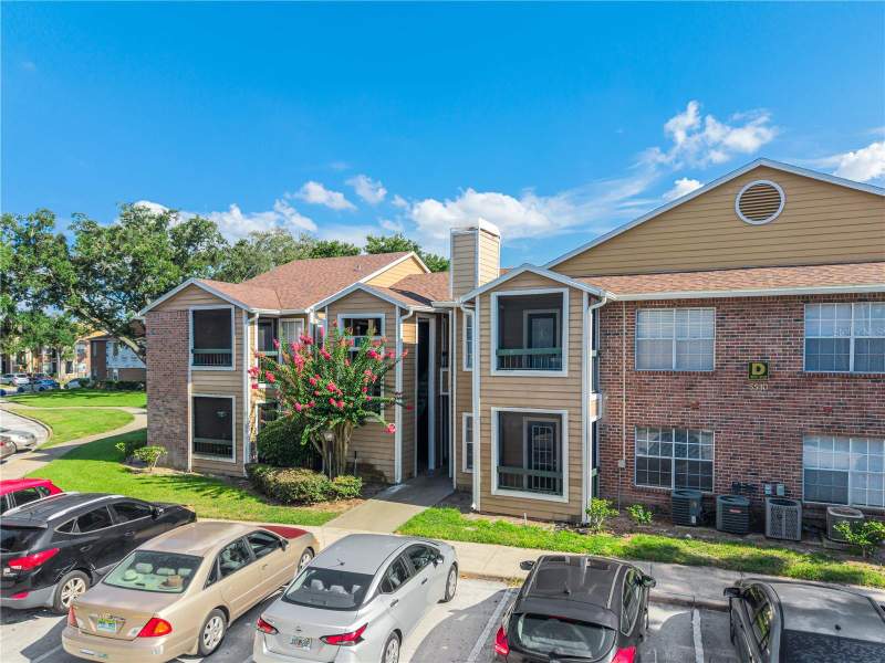 1 bedroom Condominium at 5530 Chrishire Way #D109, Regency Gardens, Orlando — photo 2