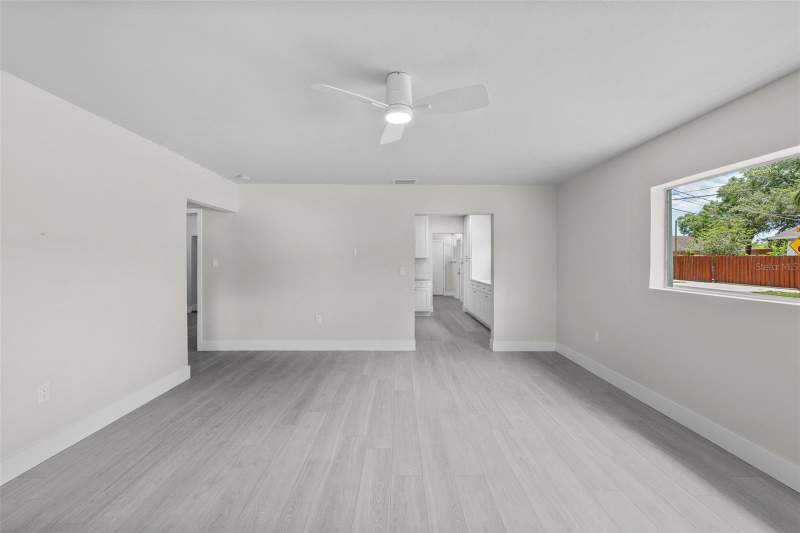 3 bedroom Single Family Residence at 2001 E Powhatan Avenue, Winifred Park, Tampa — photo 5