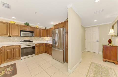 1771 Ringling Boulevard #903, Sarasota FL - photo 8 of 51