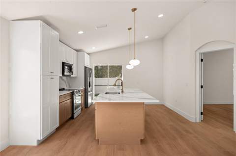 2810 Palm Isle Way, Orlando FL - photo 7 of 58