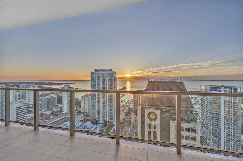 275 1ST AVENUE #3704 home for sale in Art House