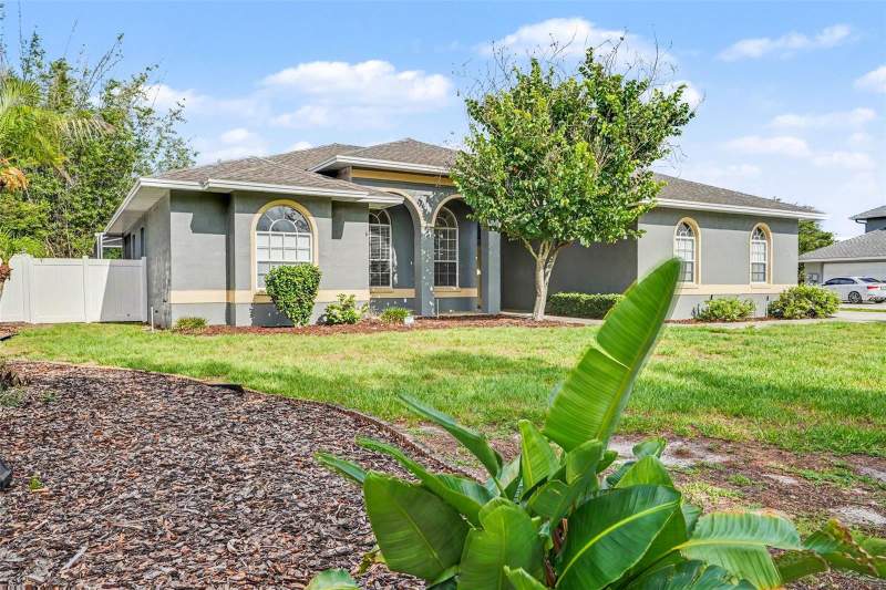 4 bedroom Single Family Residence at 5535 SUMMERLAND HILLS DRIVE, SUMMERLAND HILLS ADD, LAKELAND — photo 1
