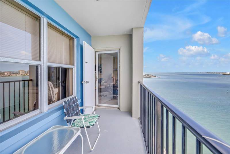2 bedroom Condominium at 5220 Brittany Drive #1204, Bayway Isles Point Brittany Five, St Petersburg — photo 4