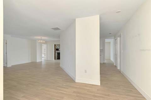 1620 Mission Valley Boulevard, Nokomis FL - photo 6 of 48