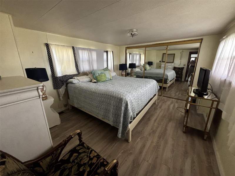 2 bedroom Manufactured Home at 116 Roma Road, Venice Isle, Venice — photo 5