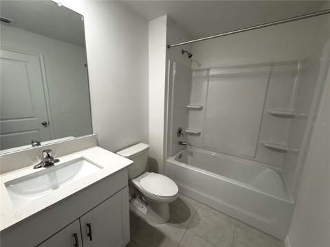 10149 Trumpet Honeysuckle Way, San Antonio FL - photo 13 of 33