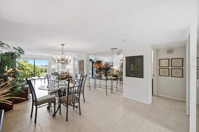 2 bedroom Condominium at 7050 Sunset Drive #216, Chateau Tower Condo, South Pasadena — photo 2