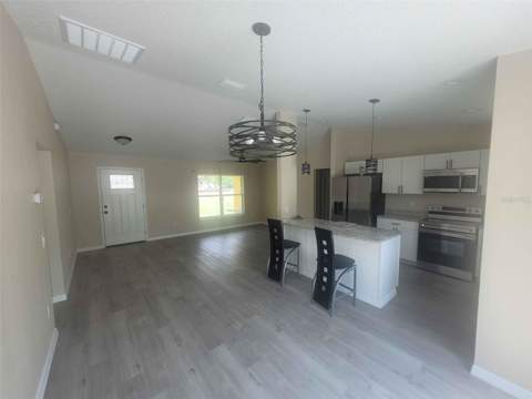 410 Kilgore Street, Wildwood FL - photo 8 of 10