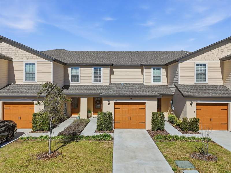 2 bedroom Townhouse at 1675 Wynford Circle, Hamlets/Tavares, Tavares — photo 3