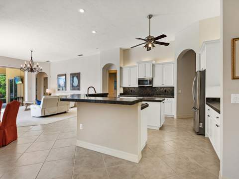 6906 Belmont Court, Lakewood Ranch FL - photo 20 of 79