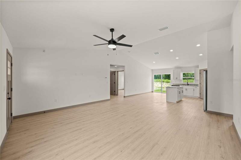 3 bedroom Single Family Residence at 14810 SW 33rd Lane, Rainbow Park Un 02, Ocala — photo 5