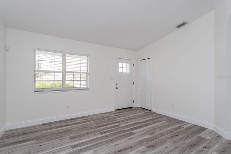3 bedroom Single Family Residence at 414 Tranquille Oaks Drive, Forest Oaks Unit 1, Ocoee — photo 2