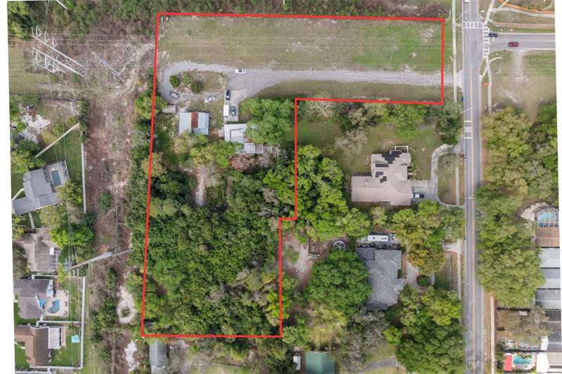 6 bedroom Single Family Residence at 6890 County Road 95, Palm Harbor, Palm Harbor — photo 2