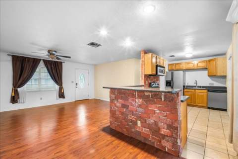 6205 NW 26th Terrace, Gainesville FL - photo 8 of 29