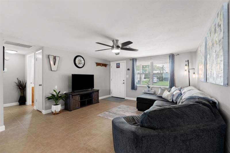3 bedroom Single Family Residence at 9135 Hermitage Lane, Regency Park, Port Richey — photo 5