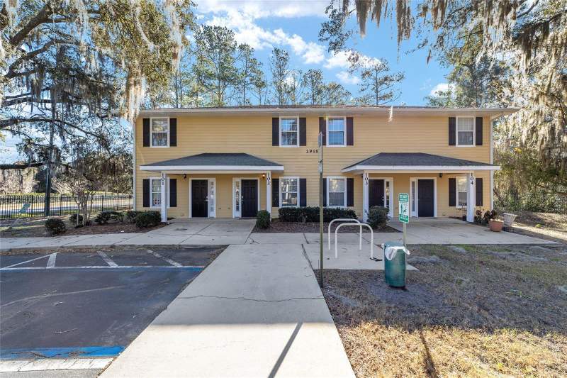 2915 SW 35TH PLACE #102 home for sale in Woods Edge South Homes for Sale: 2 Homes, From $185K