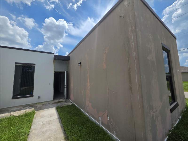 4 bedroom Single Family Residence at 3515 75th Street, Lehigh Acres, Lehigh Acres — photo 1