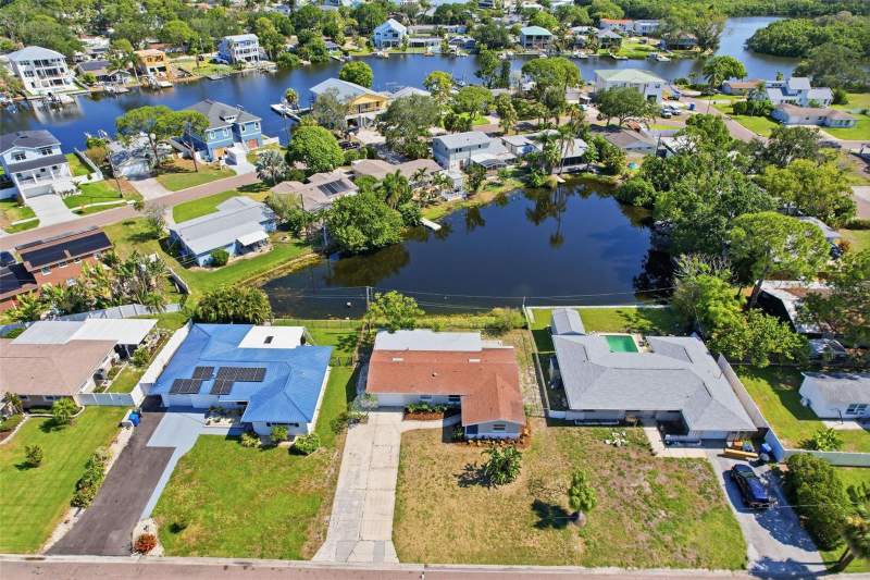 3 bedroom Single Family Residence at 307 87th Avenue, Sun-Lit Shores, St Petersburg — photo 2