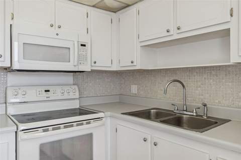 4885 1st Street #203, St Petersburg FL - photo 16 of 51