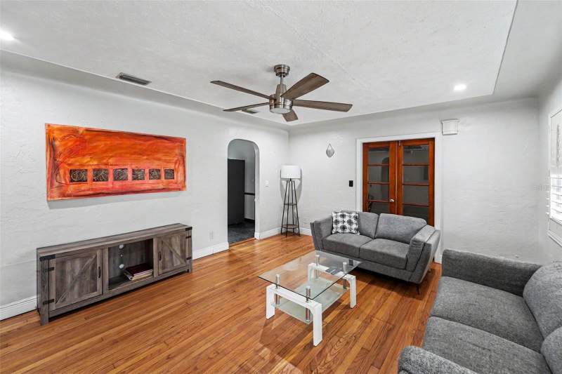 3 bedroom Single Family Residence at 6242 5th Avenue, Lake Pasadena Dev, St Petersburg — photo 4
