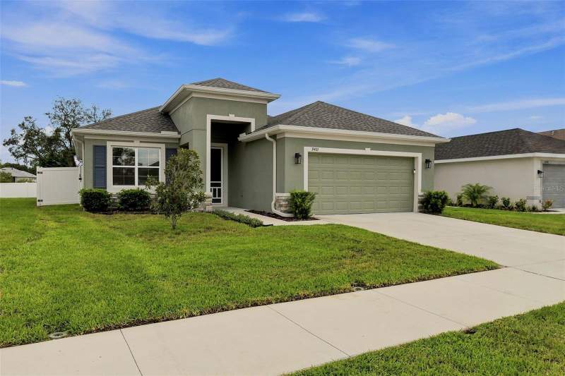 4 bedroom Single Family Residence at 9401 Highland Hills Drive, Highland Hills/Pasco, Hudson — photo 3