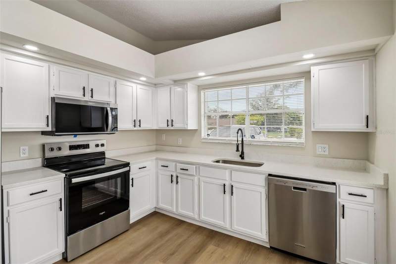 3 bedroom Single Family Residence at 106 Lamplighter Drive, Mayfair Meadows, Sanford — photo 5