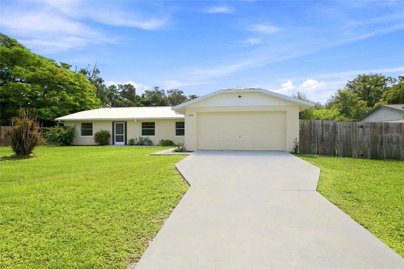 3 bedroom Single Family Residence at 2848 SE Norman Avenue, Sandalwood Estates First Add, Arcadia — photo 1