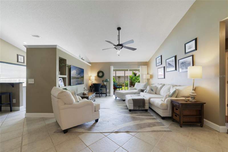 3 bedroom Single Family Residence at 504 Wexdon Court, Greenwood Lakes Unit D-3C, Lake Mary — photo 2