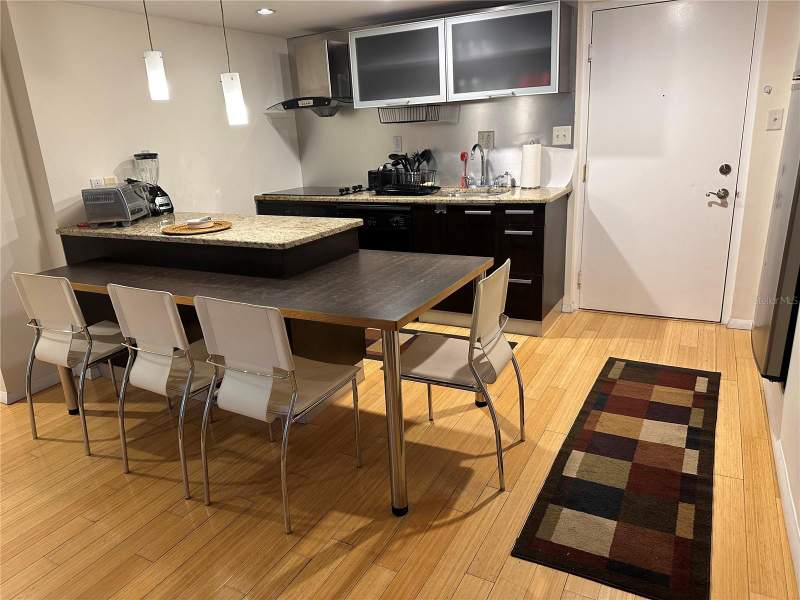 2 bedroom Condominium at 701 S Madison Avenue #410, Lakeside Crossing Condo, Clearwater — photo 5