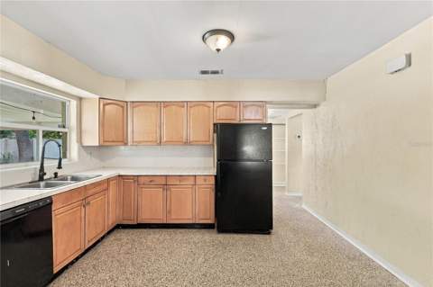 5030 Aragon Way, St Petersburg FL - photo 11 of 47