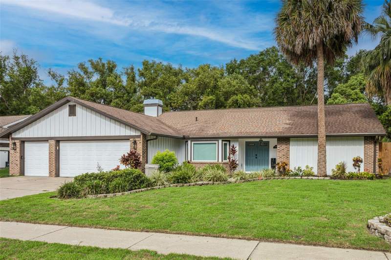 4 bedroom Single Family Residence at 1046 Sylvia Lane, Daneli North Sub, Tampa — photo 2