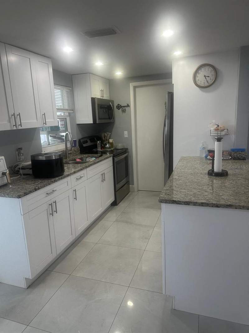2 bedroom Single Family Residence at 11719 Enterprise Drive, Gulf Highlands, Port Richey — photo 5