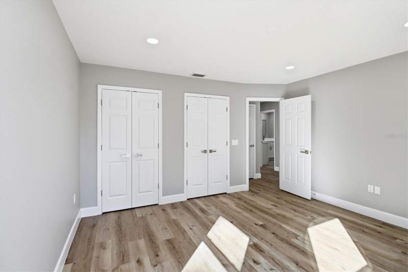 4 bedroom Single Family Residence at 33608 Overton Drive, Silver Lake Hill Sub, Leesburg — photo 5