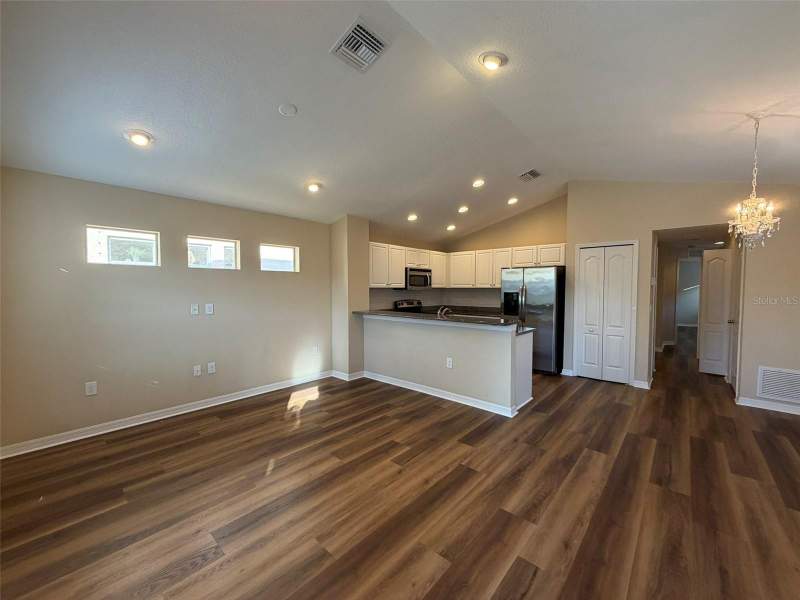 2 bedroom Single Family Residence at 4735 Woodbrook Dr, Woodbrook Ph I, Sarasota — photo 2