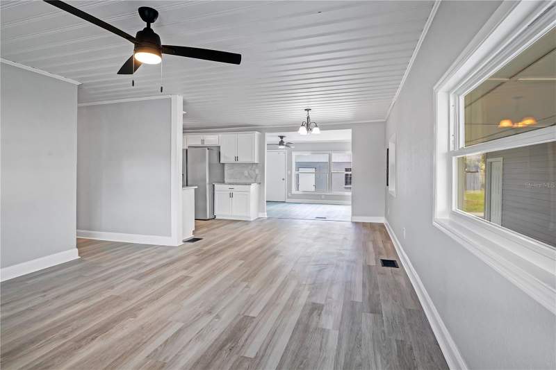 3 bedroom Single Family Residence at 5926 Crafton Drive, Gibson Heights, Lakeland — photo 3