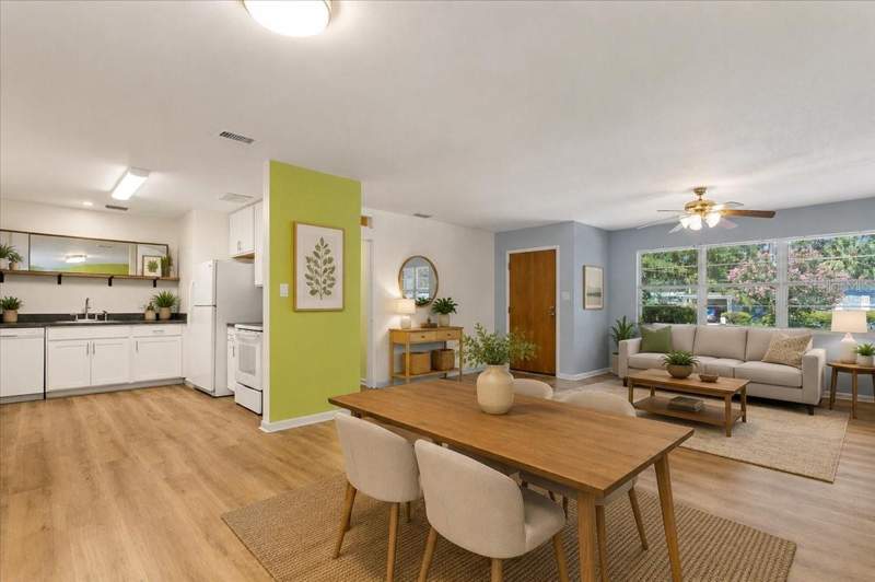3 bedroom Single Family Residence at 1302 NE 14th Terrace, Highland Court, Gainesville — photo 3