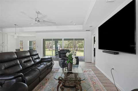 10345 Meadow Wren Avenue, Weeki Wachee FL - photo 6 of 40