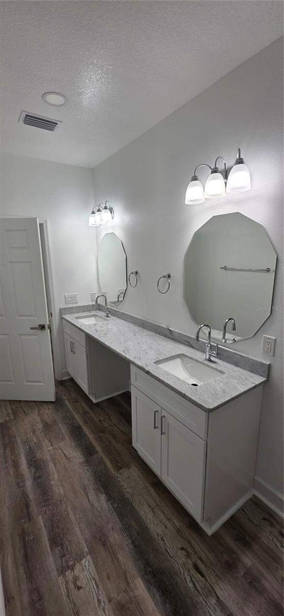 3 bedroom Single Family Residence at 350 NE 20th Terrace, New Gv Wards Rep, Gainesville — photo 5