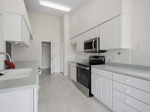 1023 Almondwood Drive, New Port Richey FL - photo 17 of 64