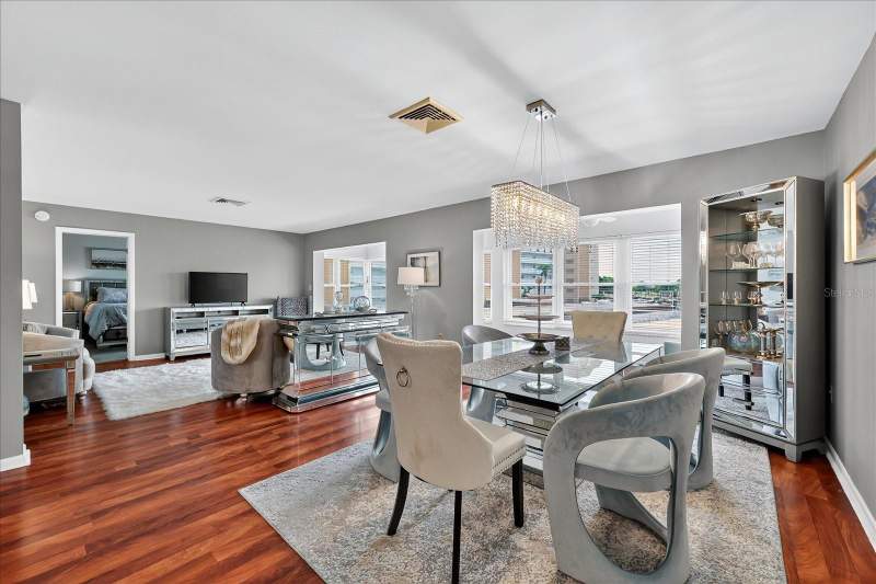 2 bedroom Condominium at 5020 Brittany Drive #322, Bayway Isles Point Brittany One, St Petersburg — photo 2