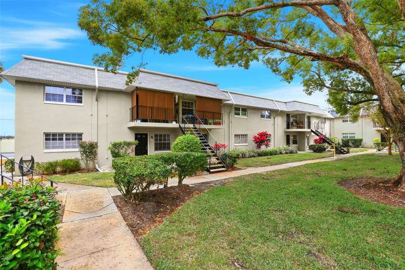 Villas Condo