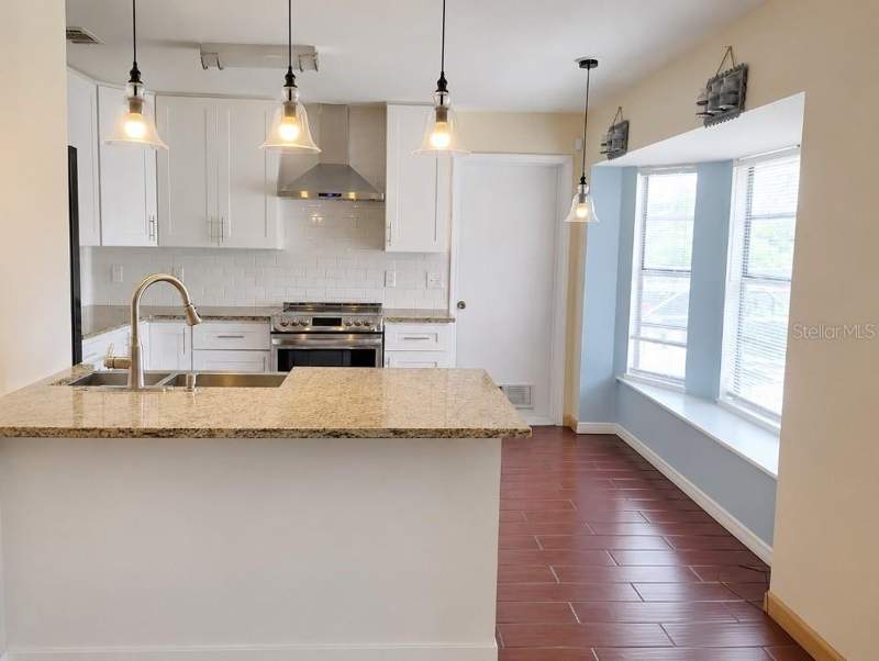 4 bedroom Single Family Residence at 9120 QUEEN ELIZABETH COURT, ROSE HILL PH 02, ORLANDO — photo 3