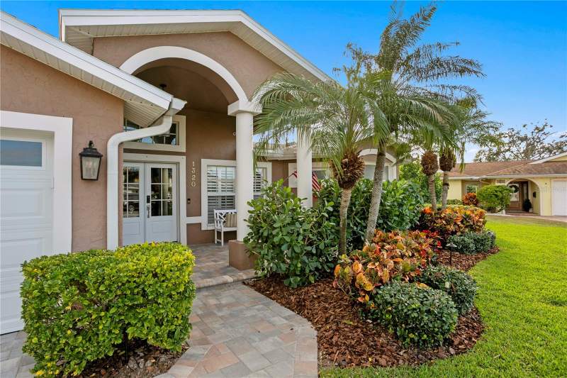 4 bedroom Single Family Residence at 1320 52nd Avenue, Ponderosa Of Shore Acres, St Petersburg — photo 3
