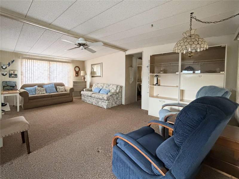 2 bedroom Mobile Home at 864 S Green Circle, Country Club Estates, Venice — photo 4