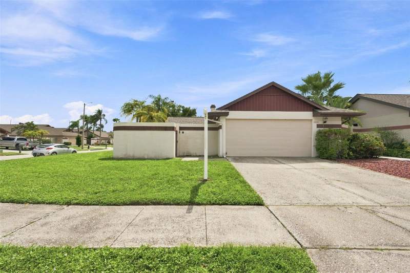 10836 VENICE CIRCLE home for sale in Bayport West