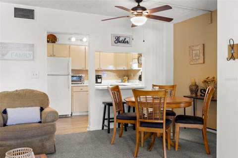 1290 Pine Ridge Circle #E1, Tarpon Springs FL - photo 10 of 32